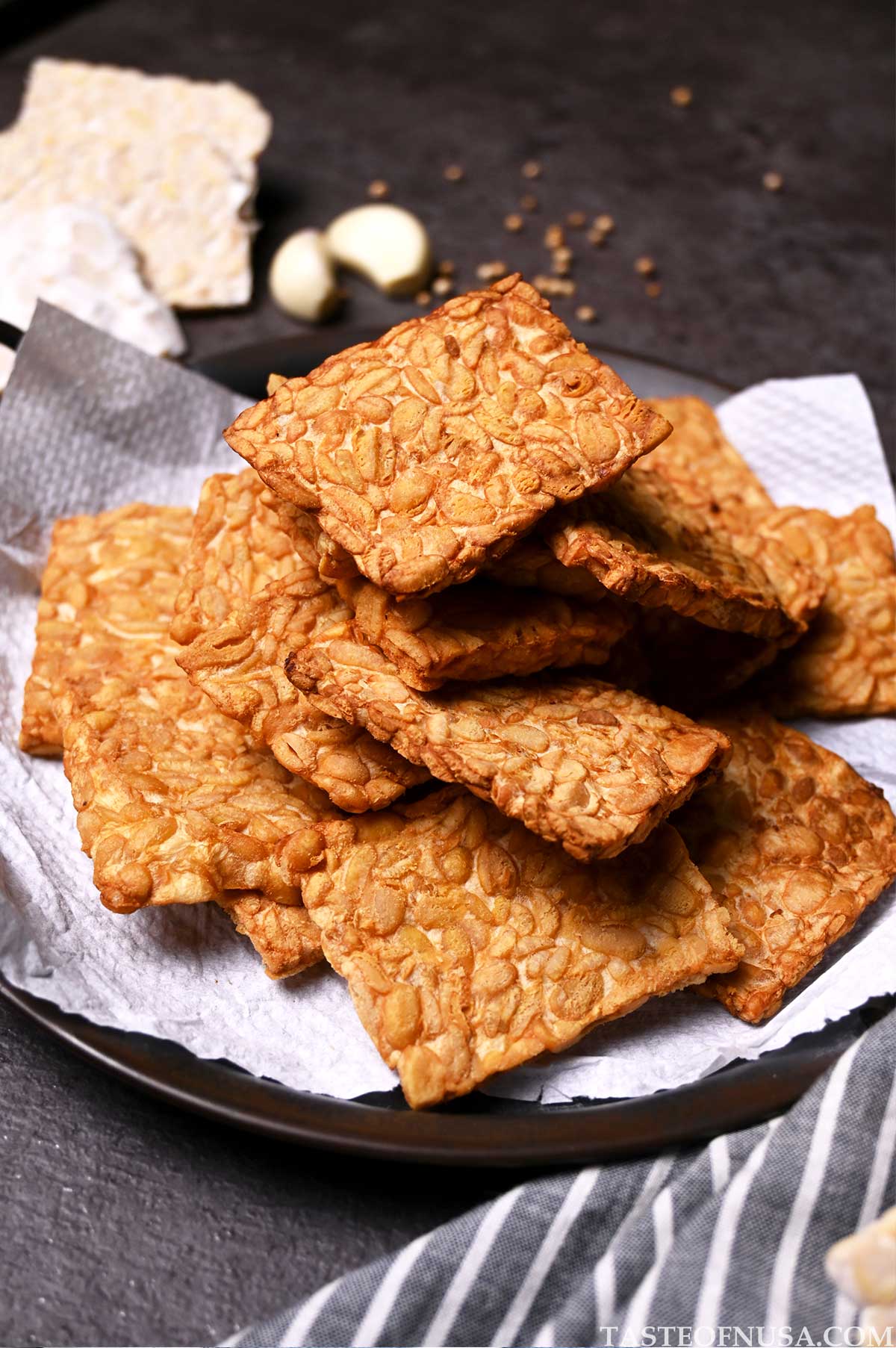 Easy Crispy Indonesian Fried Tempeh: Vegan Recipe Guide